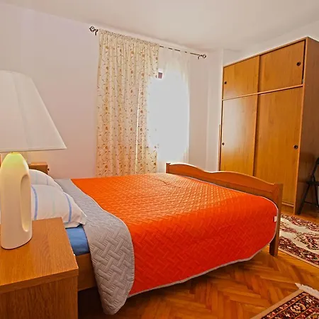 Apartment Stipe Banjole